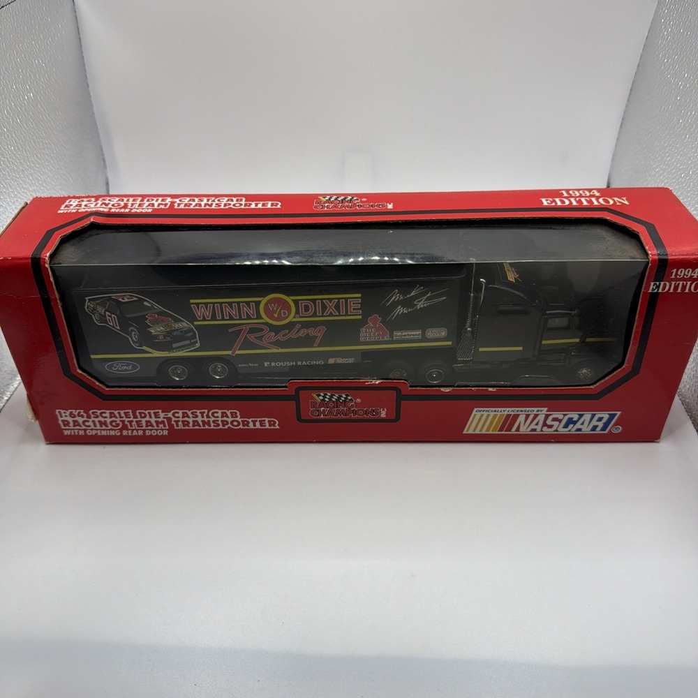 1/64 Mark Martin "Winn Dixie" Car Hauler 1994‎ Racing Champions Team Transporter